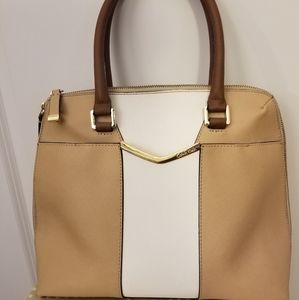 Calvin Klein Beige & White Shoulder Bag